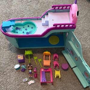 Gabby’s Dollhouse Mercat’s Ship Playset